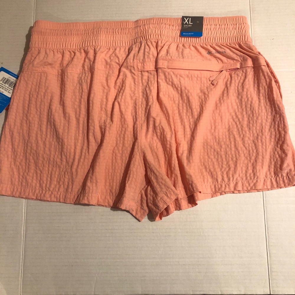 Columbia Women’s Size XL Boundless Trek Active Short Regular Fit 3" Inseam Pink - Picture 9 of 13
